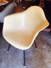 画像2: "Herman Miller" Eames Arm Shell Chair (2)