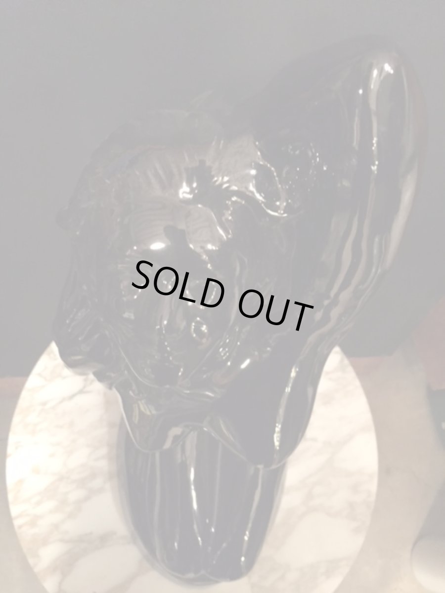 画像2:  Black Pottery Ornament (2)