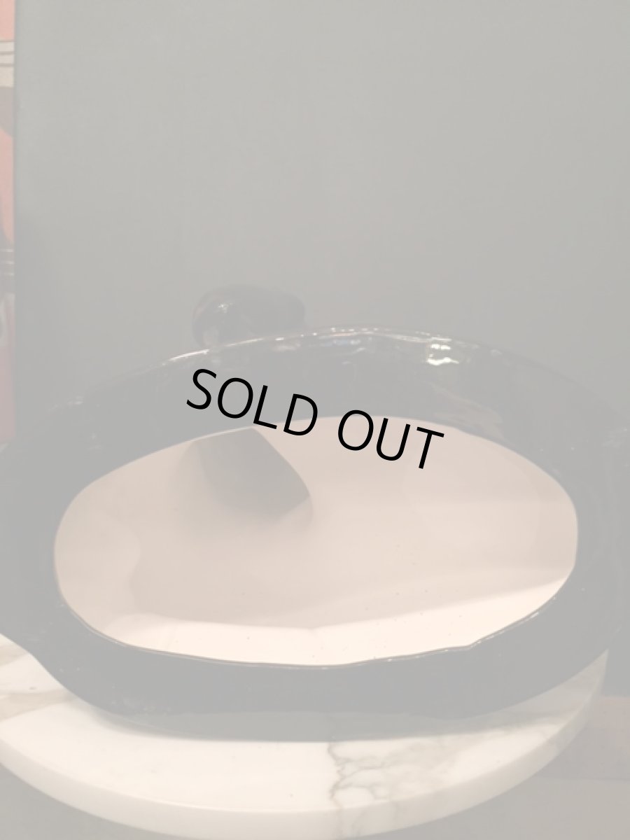 画像12:  Black Pottery Ornament (12)