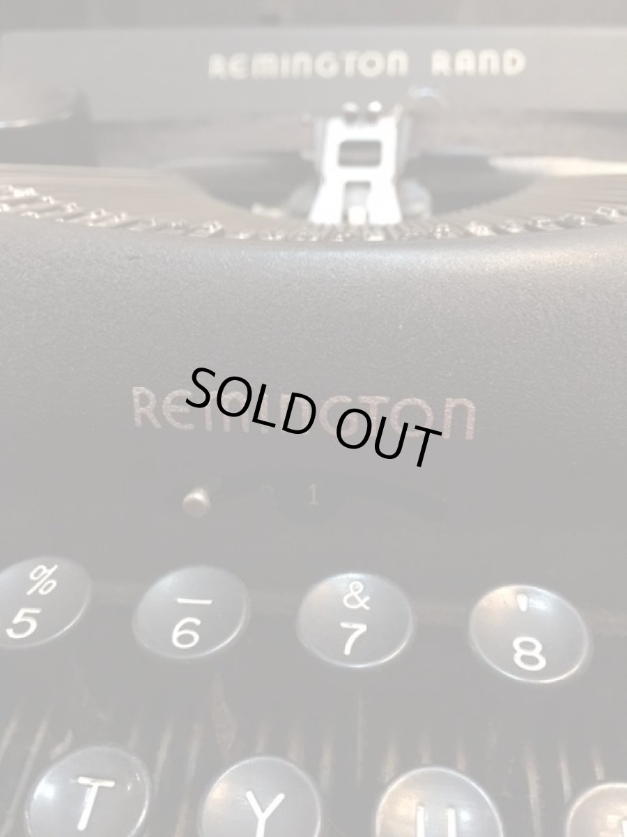 画像5: "Remington" Vintage Typewriter (5)