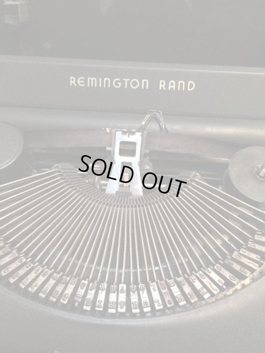 画像4: "Remington" Vintage Typewriter (4)