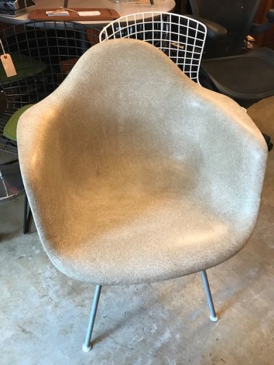 画像1: "Herman Miller" Eames Arm Shell Chair