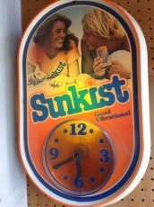 画像1: "SunKist" LightUp Clock (1)