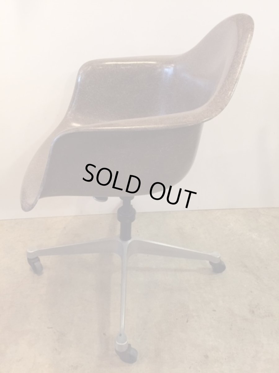 画像5: "Herman Miller" Eames Arm Shell Chair (5)