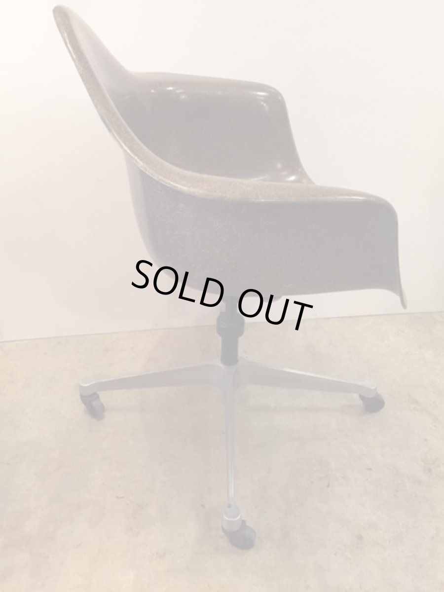 画像3: "Herman Miller" Eames Arm Shell Chair (3)