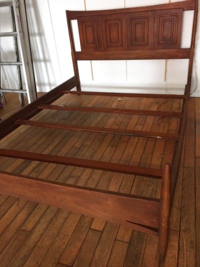 画像1: "BROYHILL"Bed Frame