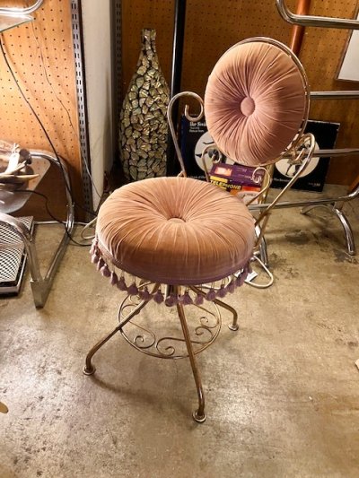 画像1: Vintage Vanity Chair