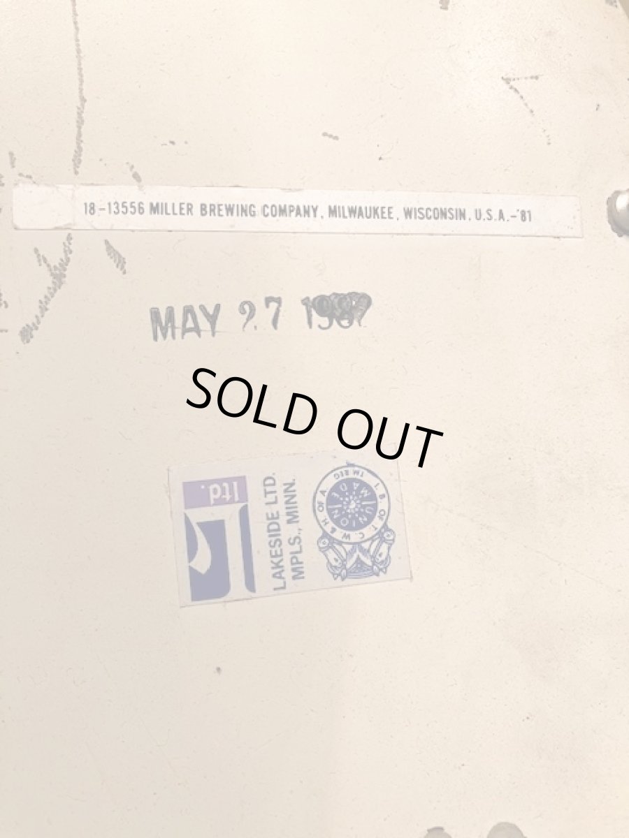 画像9:  “Magnum Malt Liquor” Beer Sign (9)