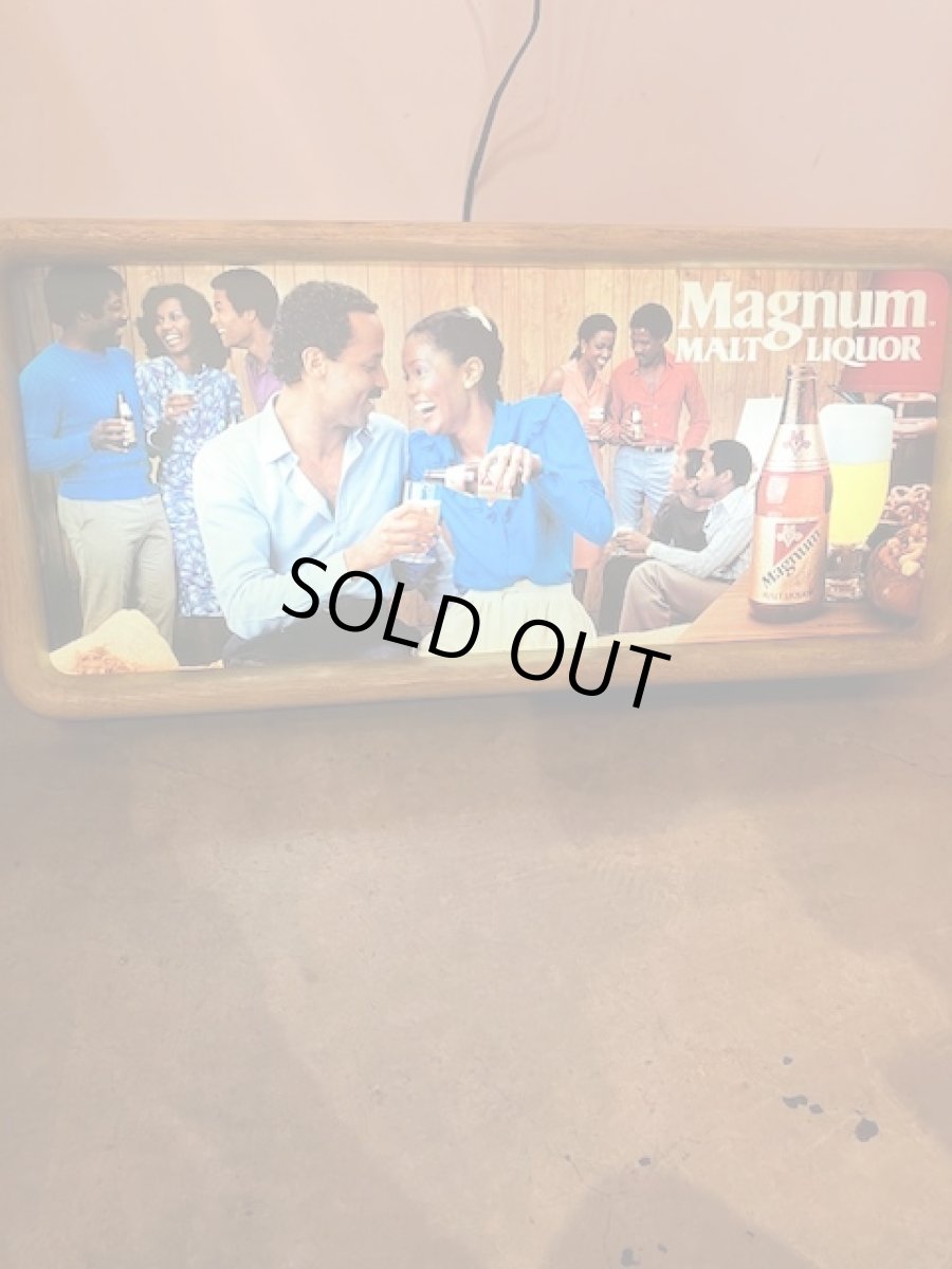 画像2:  “Magnum Malt Liquor” Beer Sign (2)