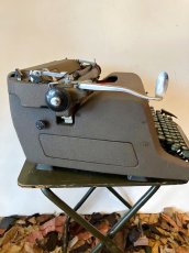 画像3: "ROYAL" Vintage Typewriter (3)