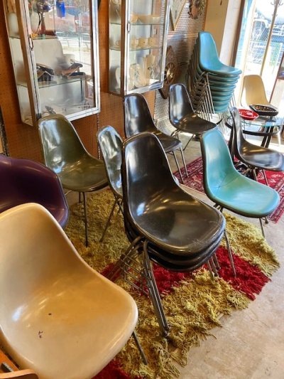 画像1: "Herman Miller" nauga leather StakingChair