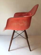 画像3:  Eames Armshell Chair (3)