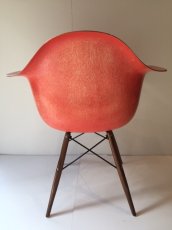 画像4:  Eames Armshell Chair (4)