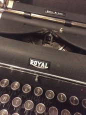 画像3: "ROYAL" Vintage Typewriter (3)