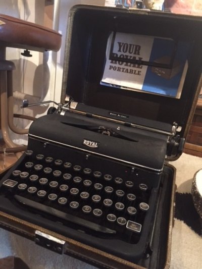 画像3: "ROYAL" Vintage Typewriter