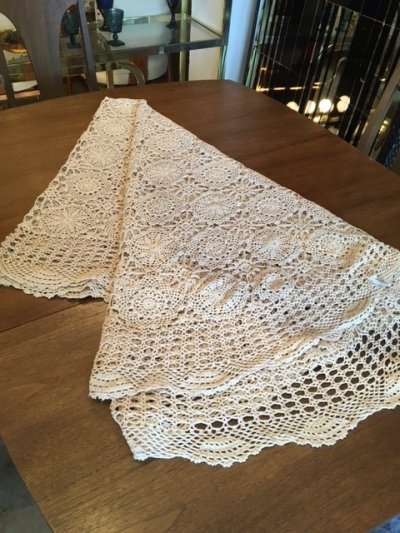 画像1: Handmade Lace Tablecloth