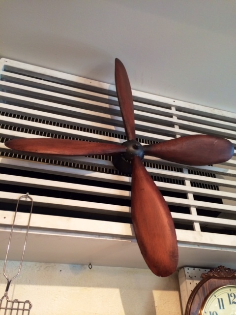 『新商品 Vintage Chair ×2 & Propeller』upしました。