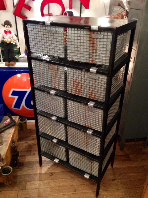 『新商品 Industrial Shelf 』upしました。