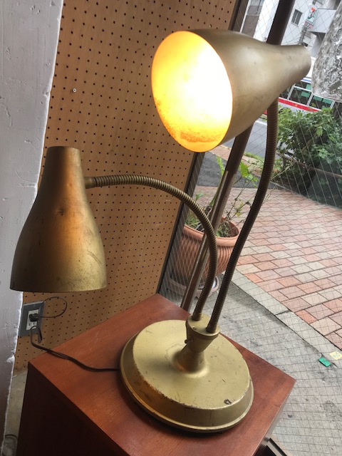 【2灯 Desk Lamp】